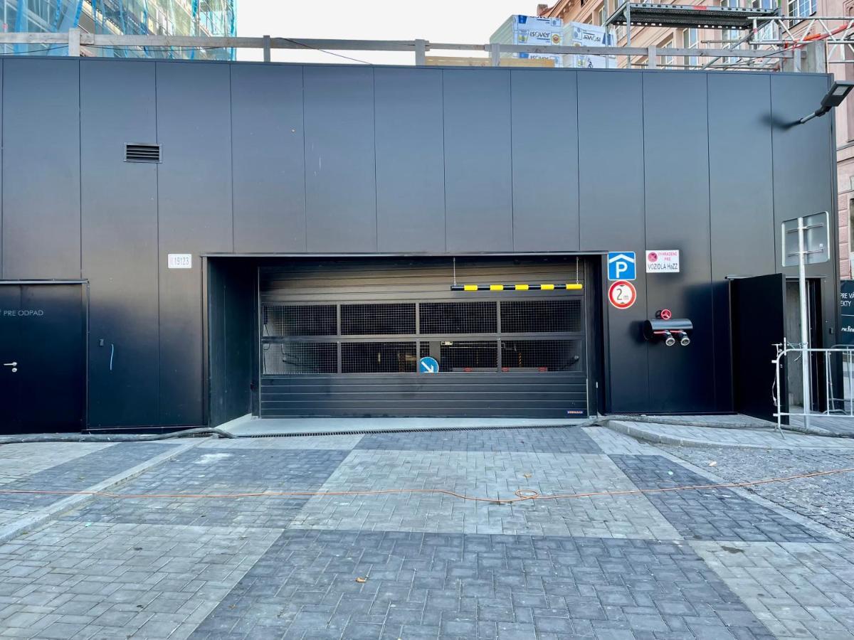 Central Stay Pressburg Exterior foto